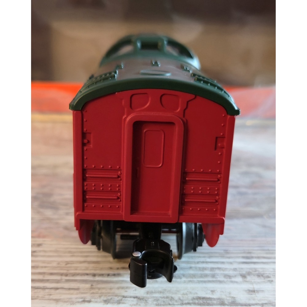 Lionel 6-25196 North Pole Central Vista Dome Vixen Passenger Car O Gauge - NIB - Picture 8 of 16